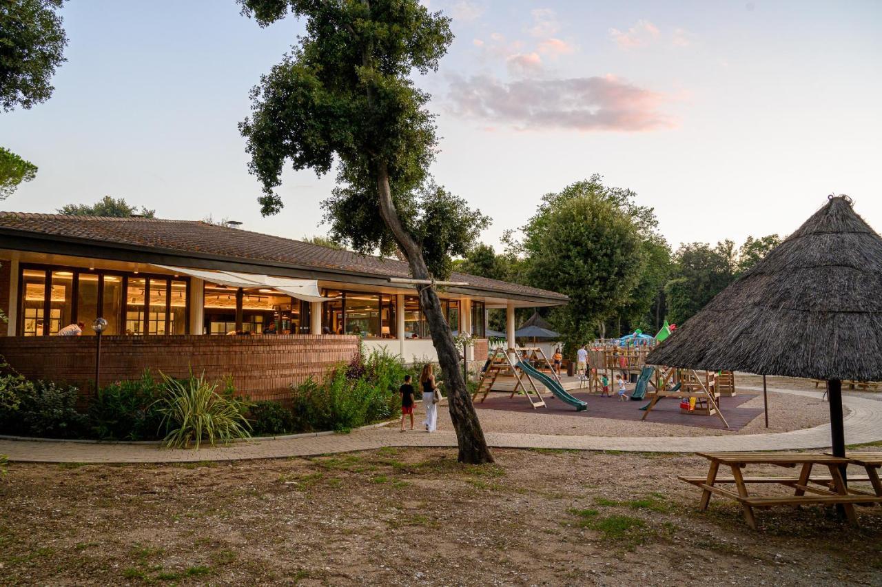 Paradu Ecovillage & Resort มาริน่า เด กาสตาเนโก การ์ดูชี ภายนอก รูปภาพ